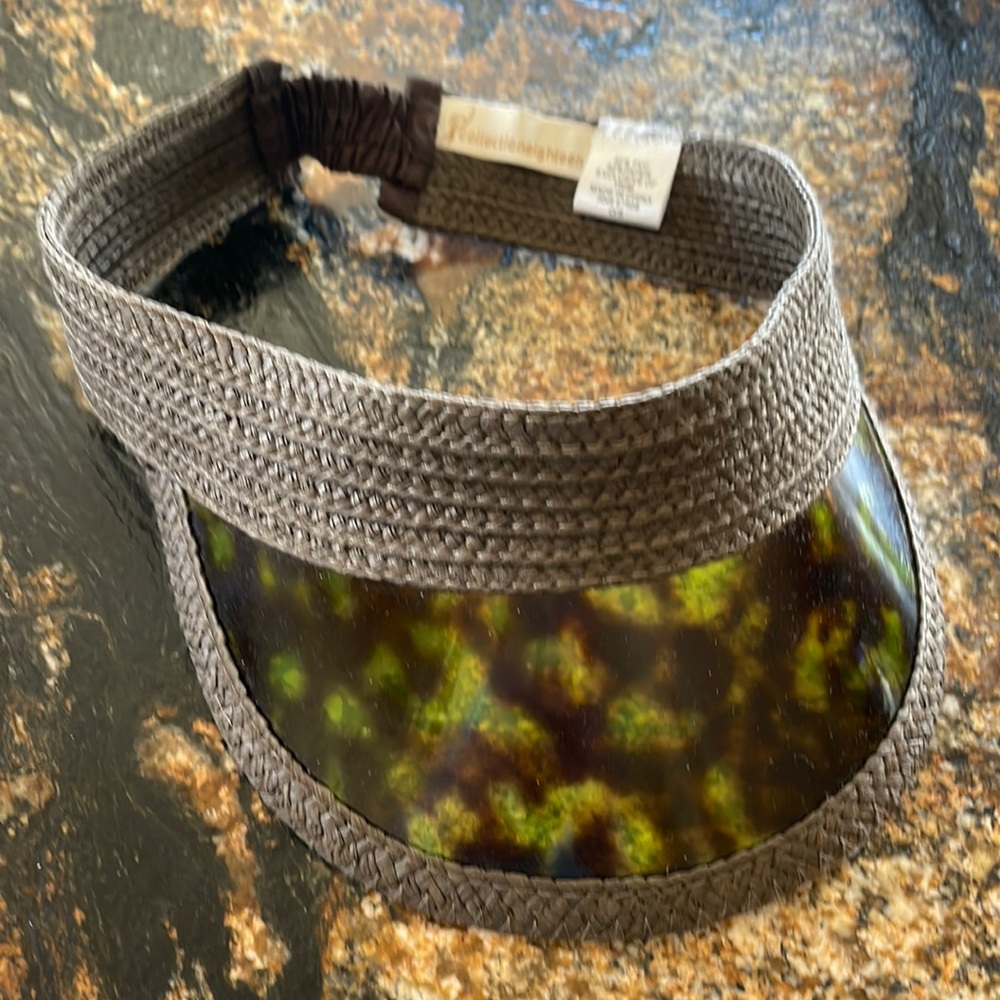 Visor see-through camo shield, easy to pack, one size.